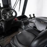 Interior_Empilhador_Linde_E25-01_PAPS&DAPS