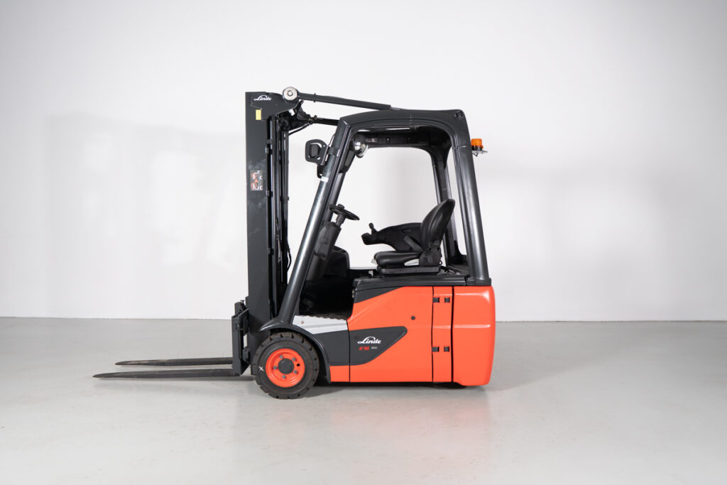 Empilhador elétrico usado Linde E16C-02 capacidade de 1600kg