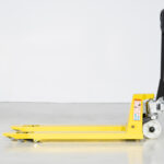 Porta-paletes novo manual 2500 kg