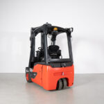 Empilhador Elétrico Usado Linde E16C-02 com capacidade de 1600kg