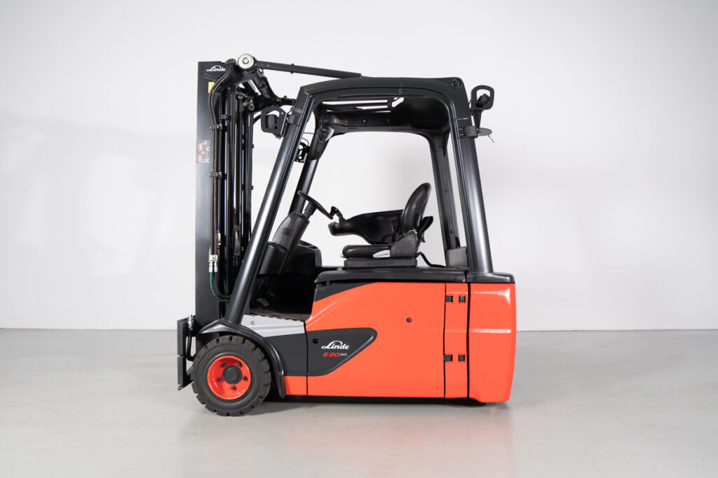 Empilhador elétrico usado Linde E20L-02 capacidade de 2000kg