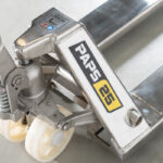 Porta-paletes novo manual 2500_Rodas Nylon_Inox