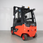 Empilhador Elétrico Usado E30HL-01/600 com capacidade de 3000kg