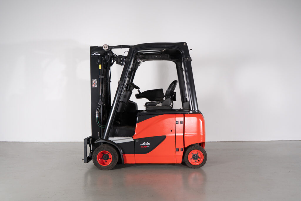 Empilhador Elétrico Usado Linde E20PH-02 com capacidade de 2000kg