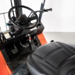 Empilhador Toyota 7FDF25 (2500 kg) em excelente estado pronto para entrega