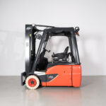 Empilhador Elétrico Usado Linde E18-02 com capacidade de 1800kg