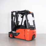 Empilhador Elétrico Usado Linde E18-02 com capacidade de 1800kg
