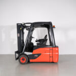 Empilhador Elétrico Usado Linde E20L-02 com capacidade de 2000kg