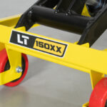 Mesa elevatória em tesoura LT150XX com elevada capacidade de carga, estabilidade e eficiência para ambientes industriais. Ideal para logística, produção e manutenção.
