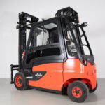 Empilhador Elétrico Usado E50HL-01 com capacidade de 5000 kg