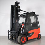 Empilhador Elétrico Usado E50HL-01 com capacidade de 5000 kg