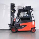 Empilhador Elétrico Usado E35HL-01 com capacidade de 3500 kg